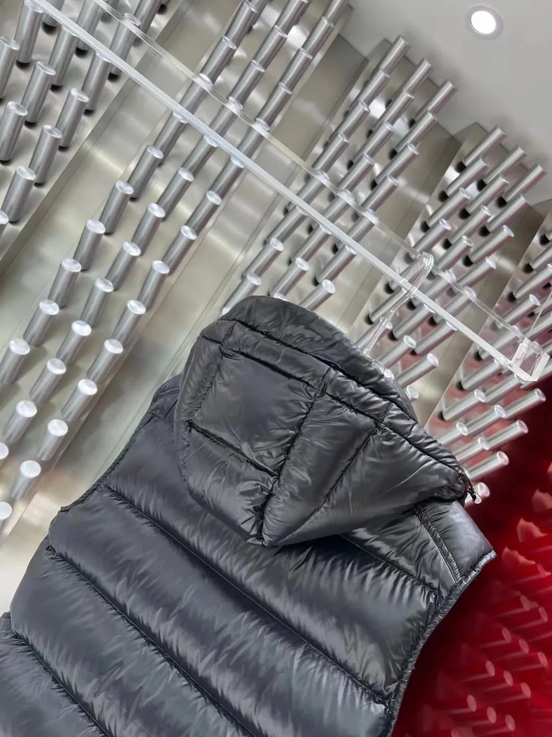 CLTH376 M Marsh Down Vest
