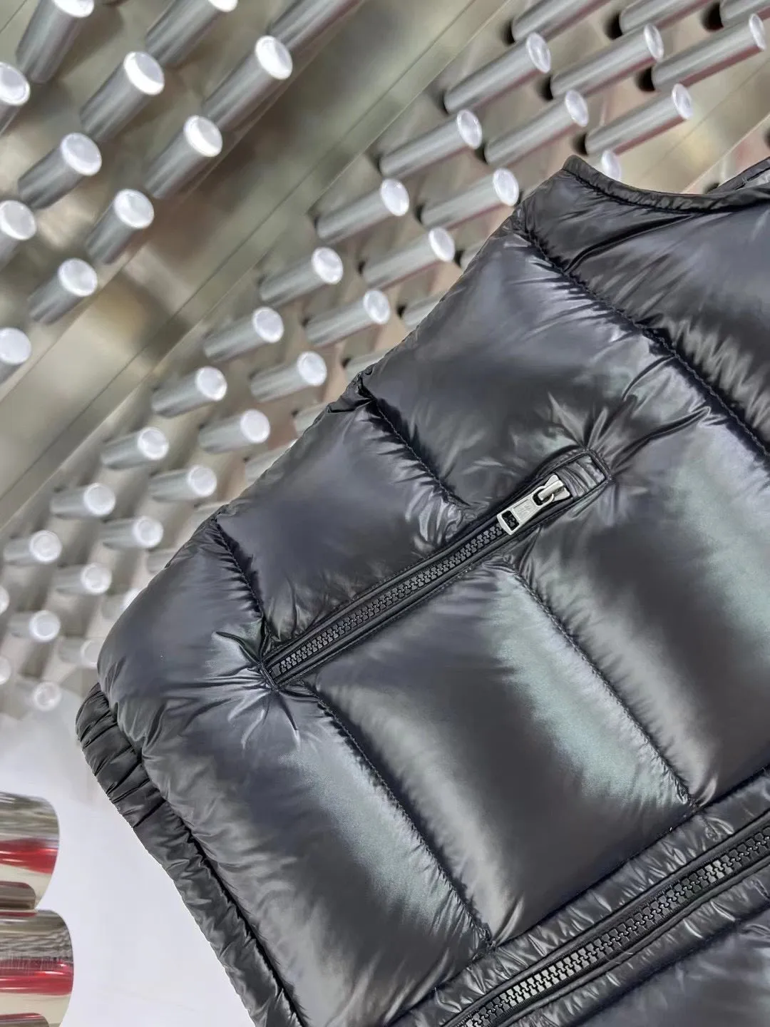 CLTH376 M Marsh Down Vest