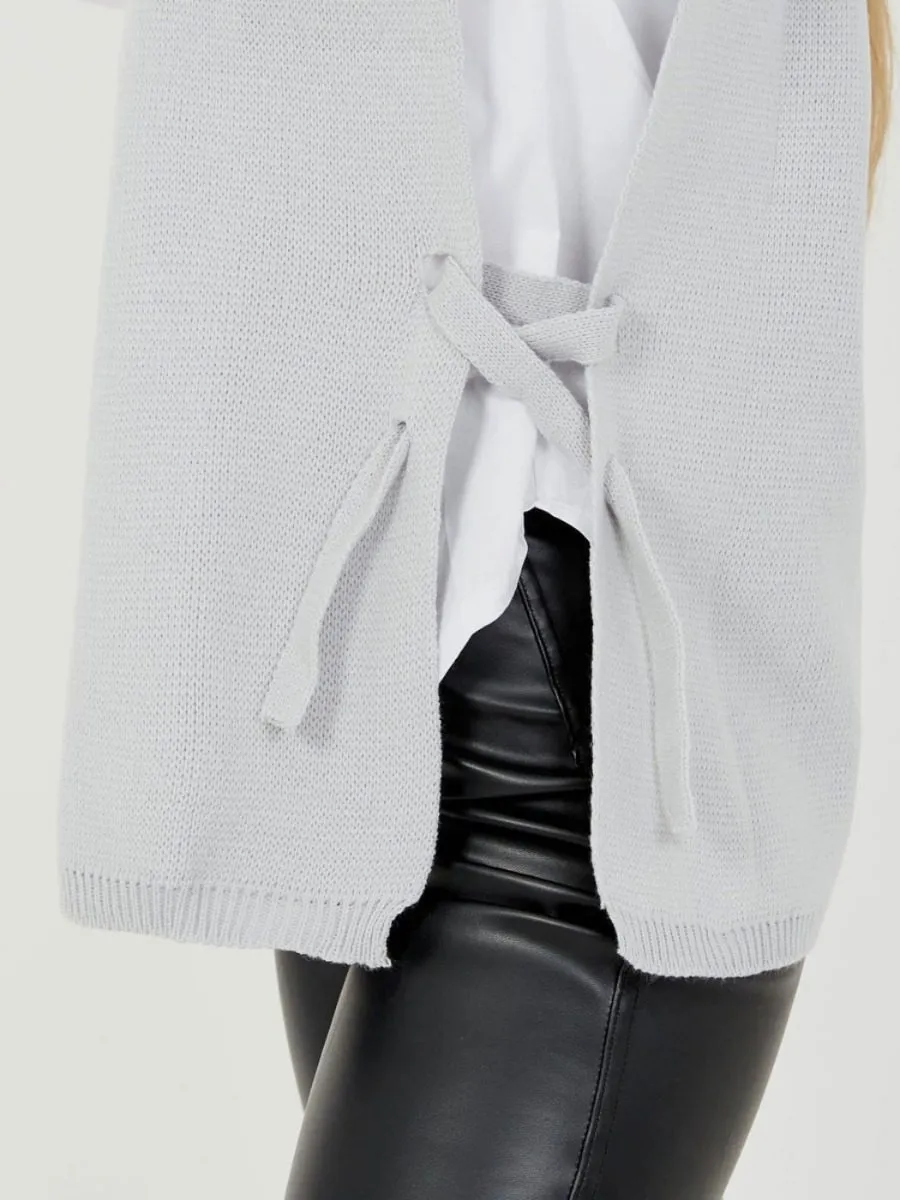 Kathrine Tie Side Crew Neck Knitted Vest In Grey