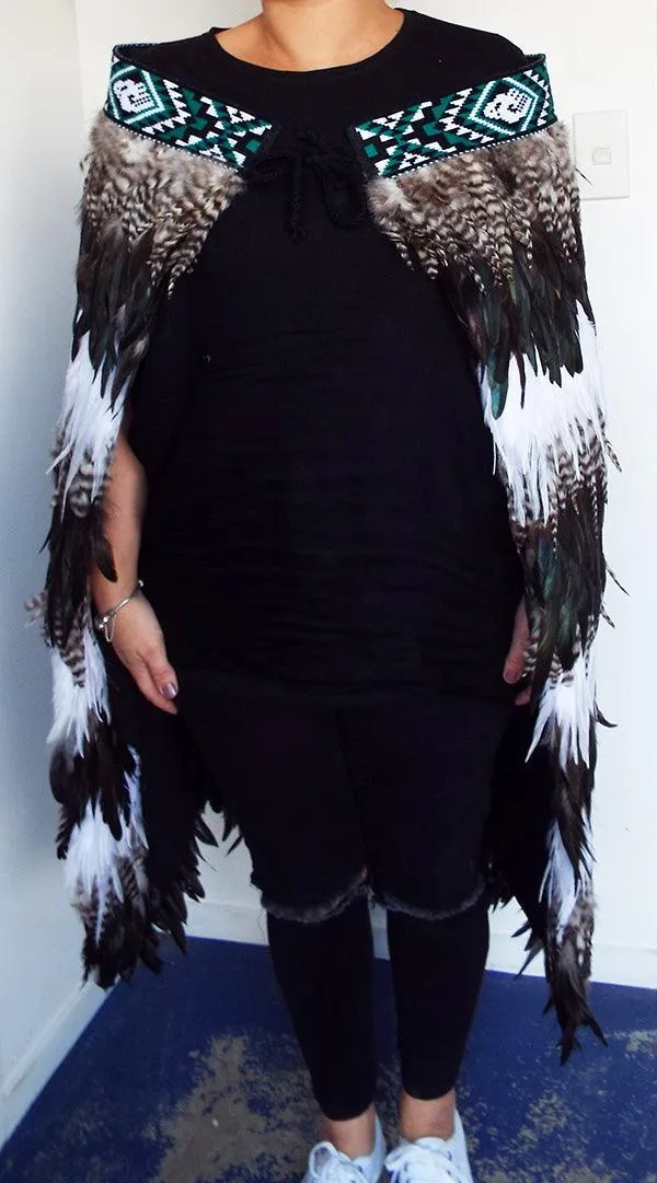 Maori Feather Korowai - White Jade Mottled Stripe