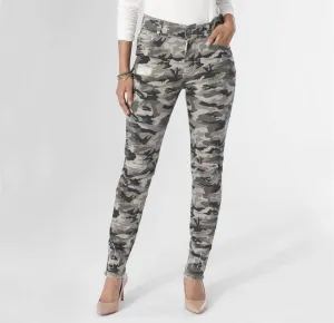 Skinny Distressed Jeans w/ Knee Cut